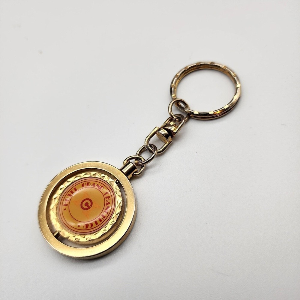 Collectable Key Chain Keychain-"HOTEL‎ GRAND CHANCELLOR" Advertising